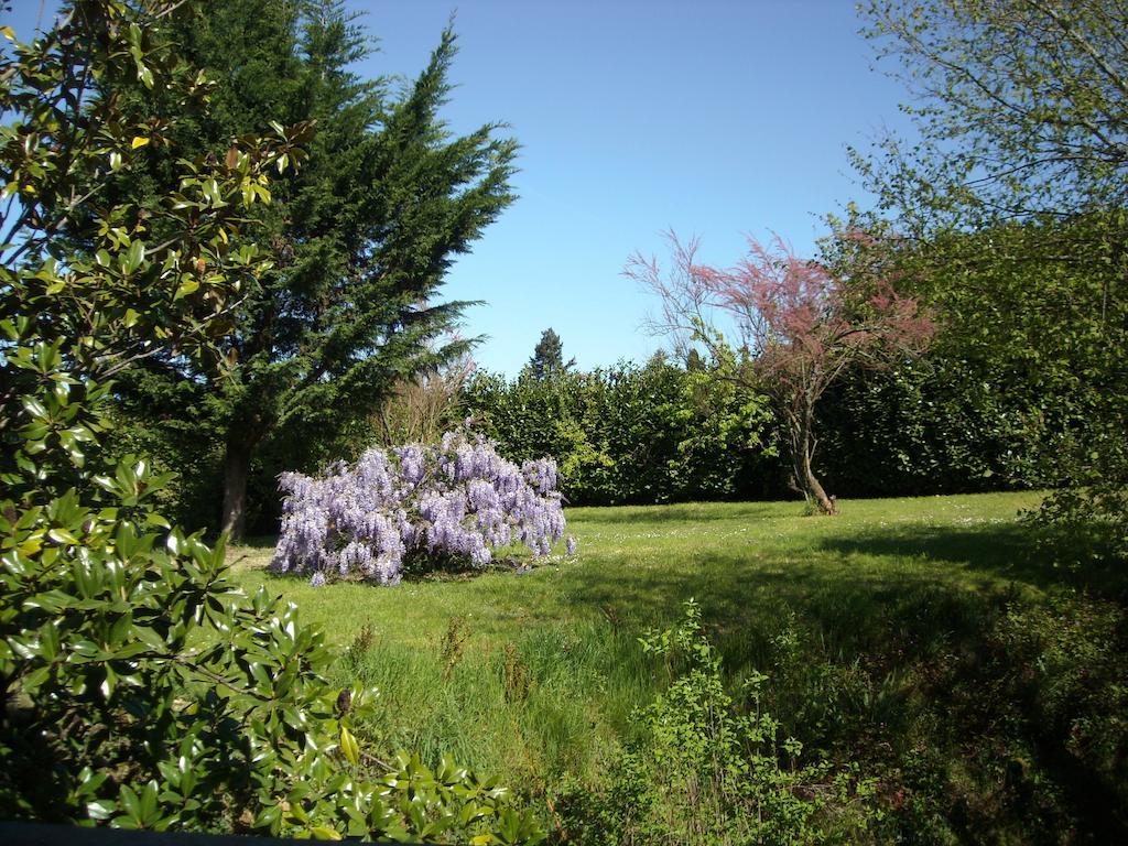 La Tour Des Laudes Bed & Breakfast Breuil-Barret Bilik gambar